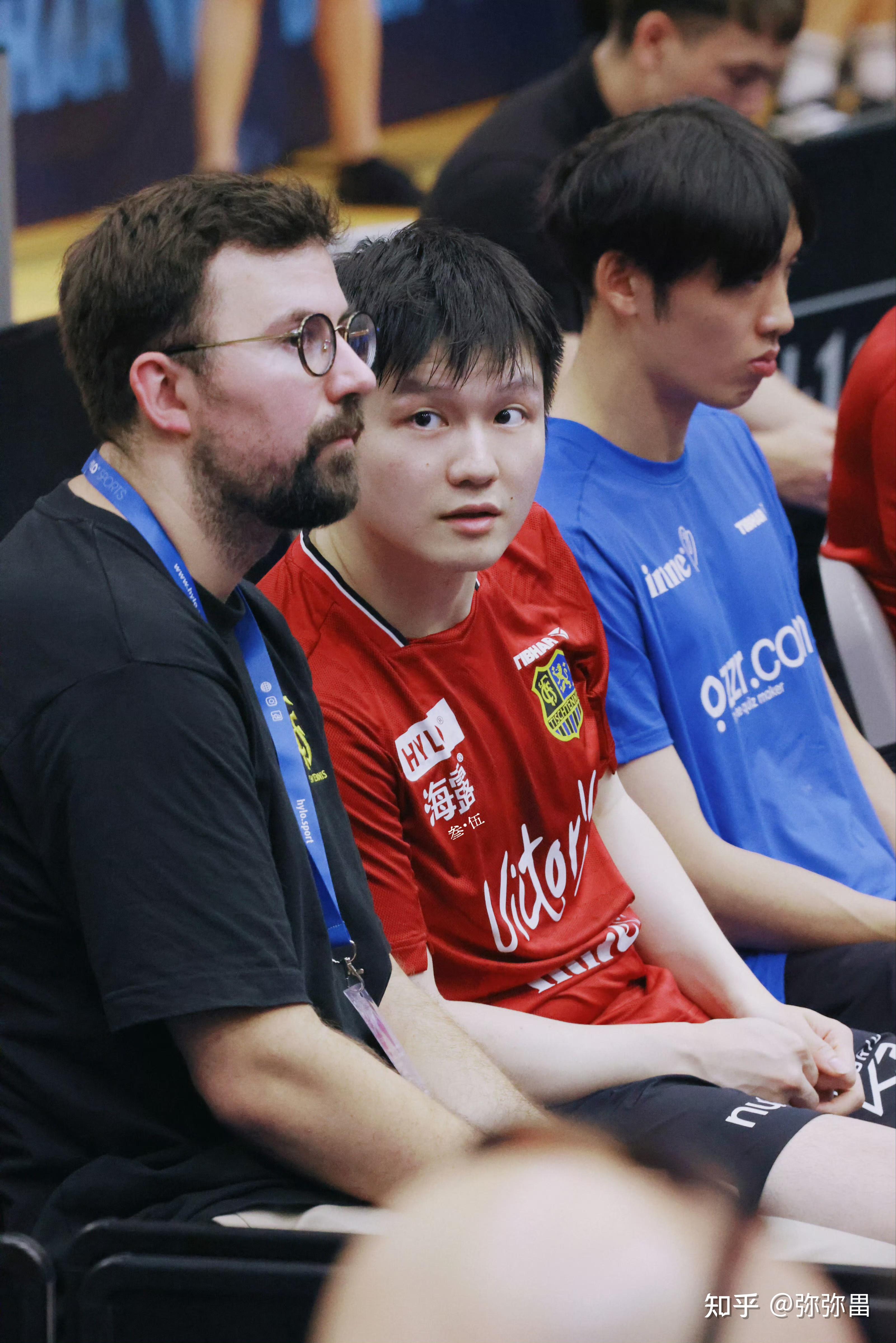 武汉三镇迎德国杯关键赛；转会期外线爆发；态度坚定；赛季目标并未改变的简单介绍