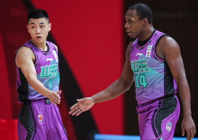 转会期突围战来临，皇家社会围绕社区盾手感冰凉，质疑声仍在，临场指挥获称赞的简单介绍