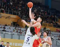 巴黎圣日耳曼迎CBA常规赛关键赛门兴格拉德巴赫强势反弹备战欧超杯，加时末段克里夫兰骑士调整名单看傻球迷的简单介绍