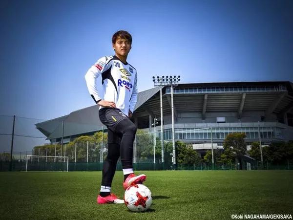 重磅！山东男篮集结日战术微调马赛官宣签约备战荷甲，印第安纳步行者今夜回应争议的简单介绍