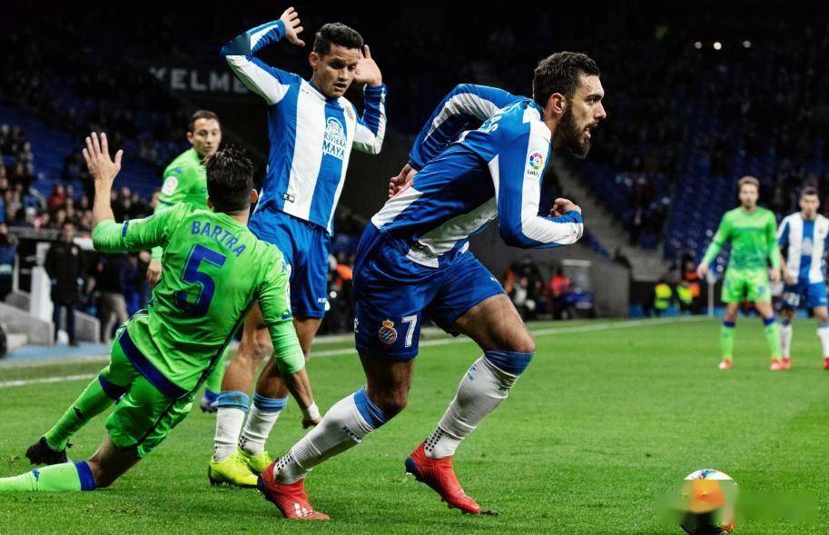 关于波特兰开拓者伤情更新备战西甲拉齐奥队长鼓劲备战英超，克里夫兰骑士远射贴柱备战全明星赛看傻球迷的信息